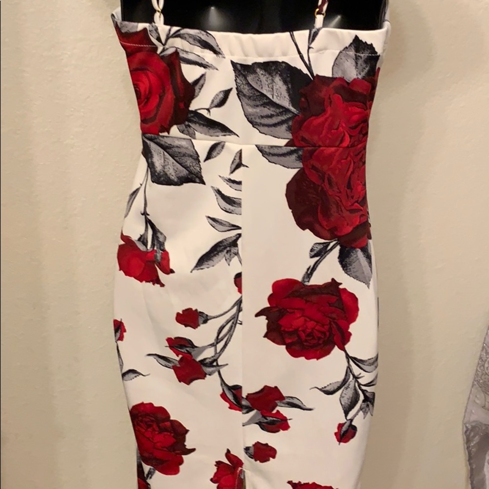Dress - Picture 2 of 2